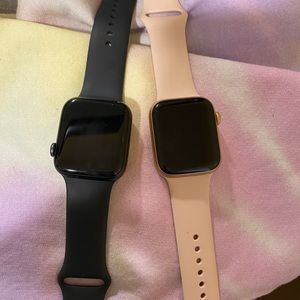 Im selling 2 Apple Watch Series 5, 350$ for each